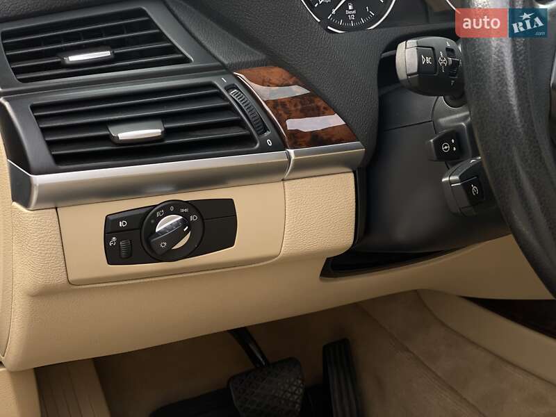 Позашляховик / Кросовер BMW X5 2012 в Рівному