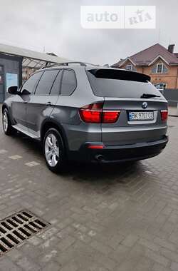 Позашляховик / Кросовер BMW X5 2010 в Сарнах