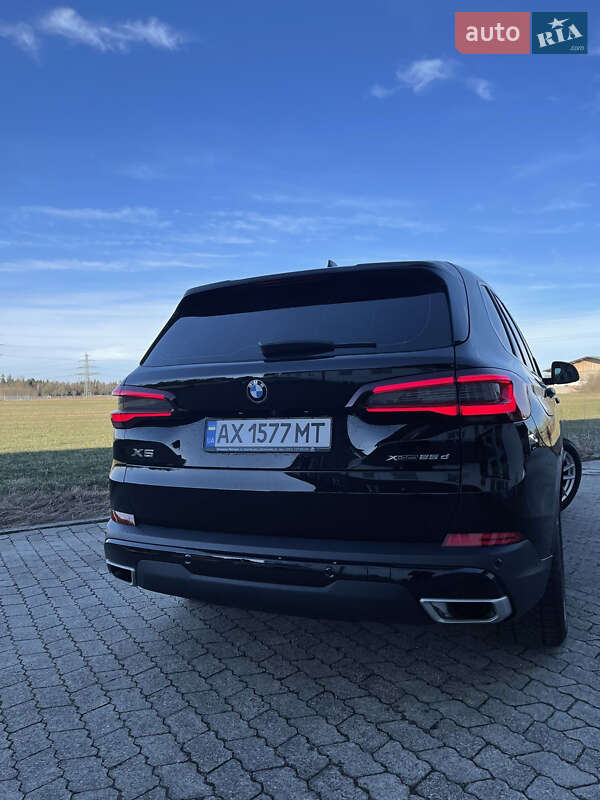 Позашляховик / Кросовер BMW X5 2021 в Львові