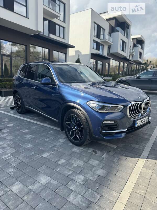 Внедорожник / Кроссовер BMW X5 2019 в Ужгороде