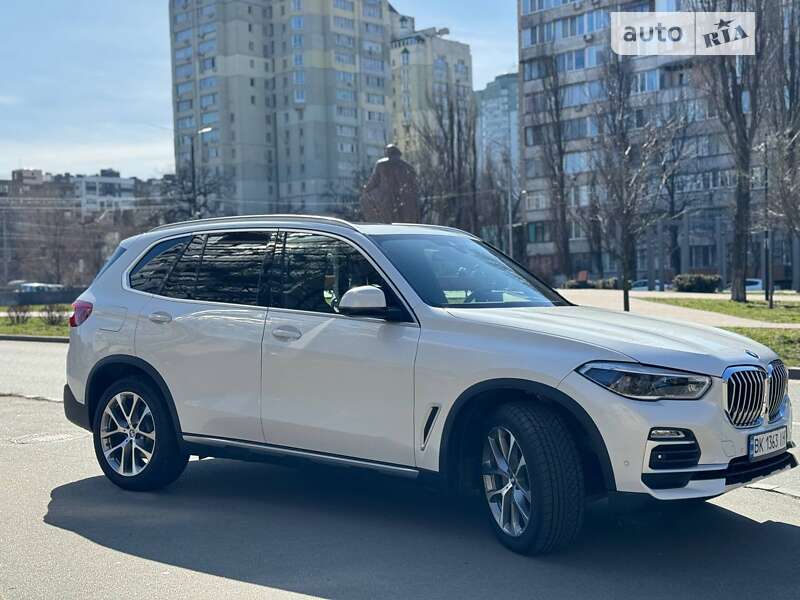 Позашляховик / Кросовер BMW X5 2018 в Києві