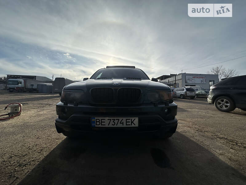 Внедорожник / Кроссовер BMW X5 2002 в Николаеве