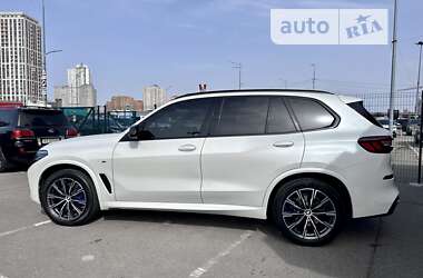 Внедорожник / Кроссовер BMW X5 2022 в Киеве