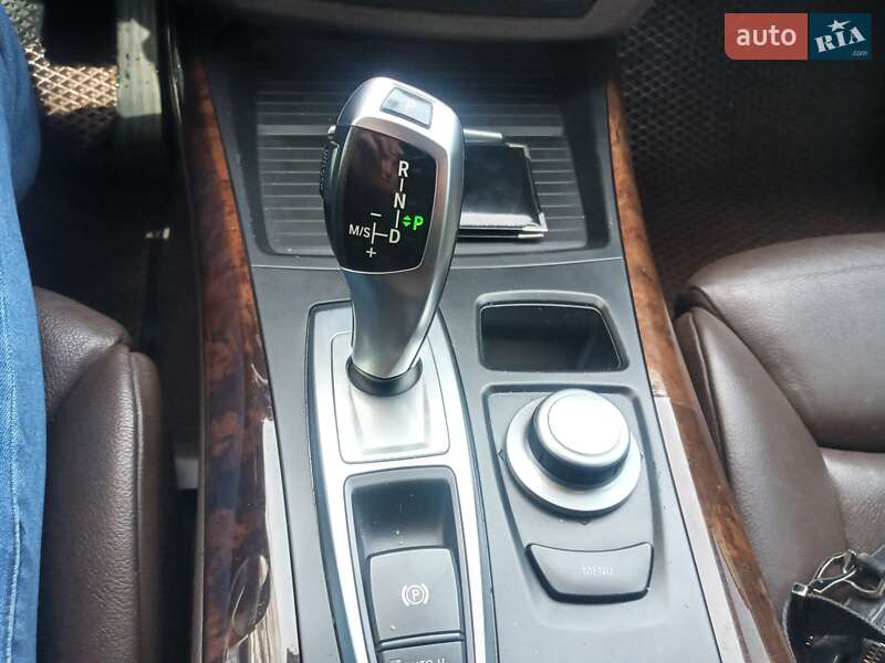 Внедорожник / Кроссовер BMW X5 2009 в Киеве