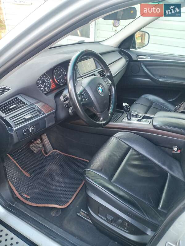 Внедорожник / Кроссовер BMW X5 2012 в Житомире