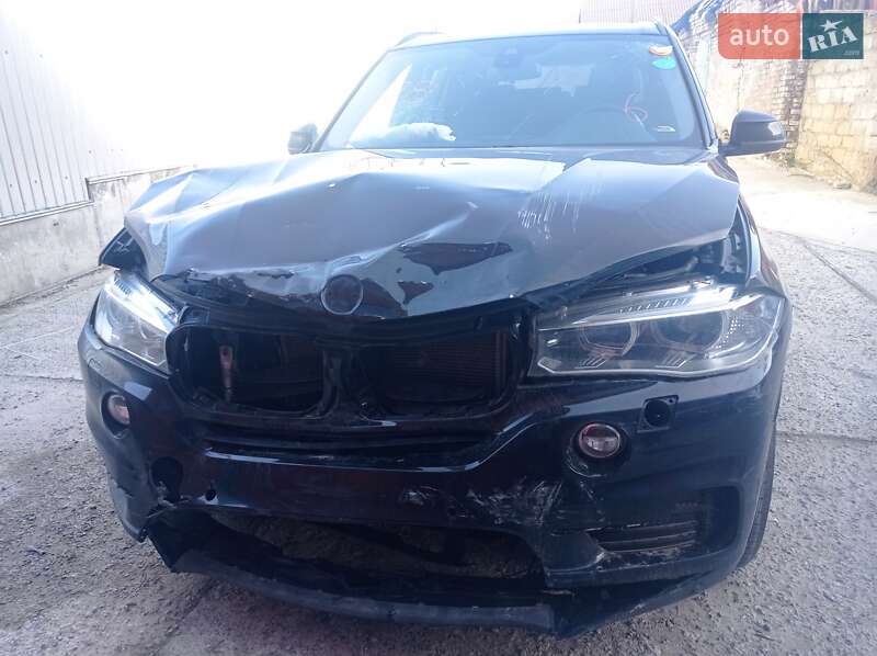 Внедорожник / Кроссовер BMW X5 2015 в Киеве