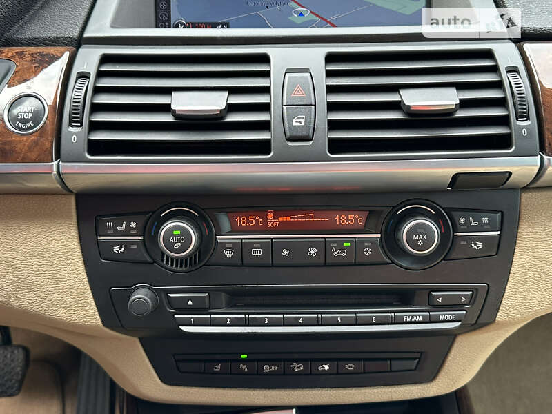 Позашляховик / Кросовер BMW X5 2012 в Рівному