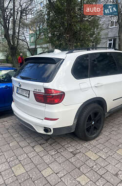 Позашляховик / Кросовер BMW X5 2012 в Львові