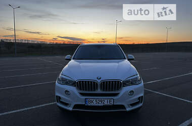 Позашляховик / Кросовер BMW X5 2014 в Рівному