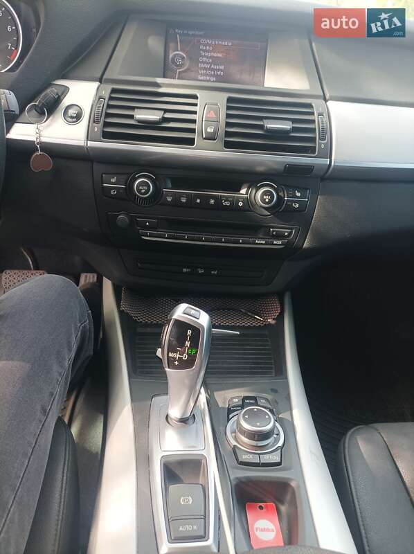 Позашляховик / Кросовер BMW X5 2011 в Синельниковому