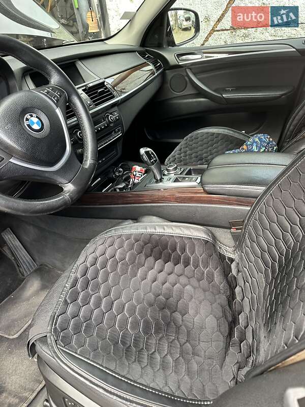 Внедорожник / Кроссовер BMW X5 2010 в Одессе