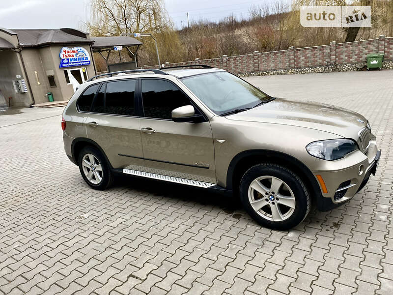 Внедорожник / Кроссовер BMW X5 2011 в Подволочиске