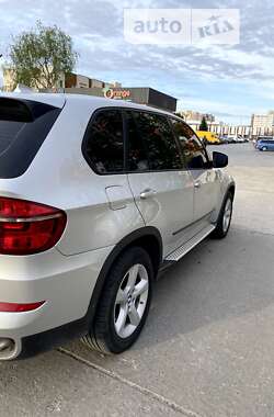 Позашляховик / Кросовер BMW X5 2010 в Вараші