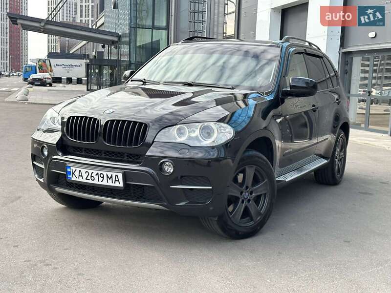 Внедорожник / Кроссовер BMW X5 2011 в 