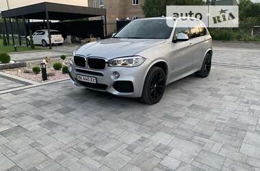 Внедорожник / Кроссовер BMW X5 2017 в Луцке