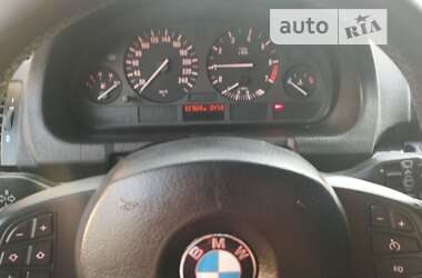 Внедорожник / Кроссовер BMW X5 2001 в Долине