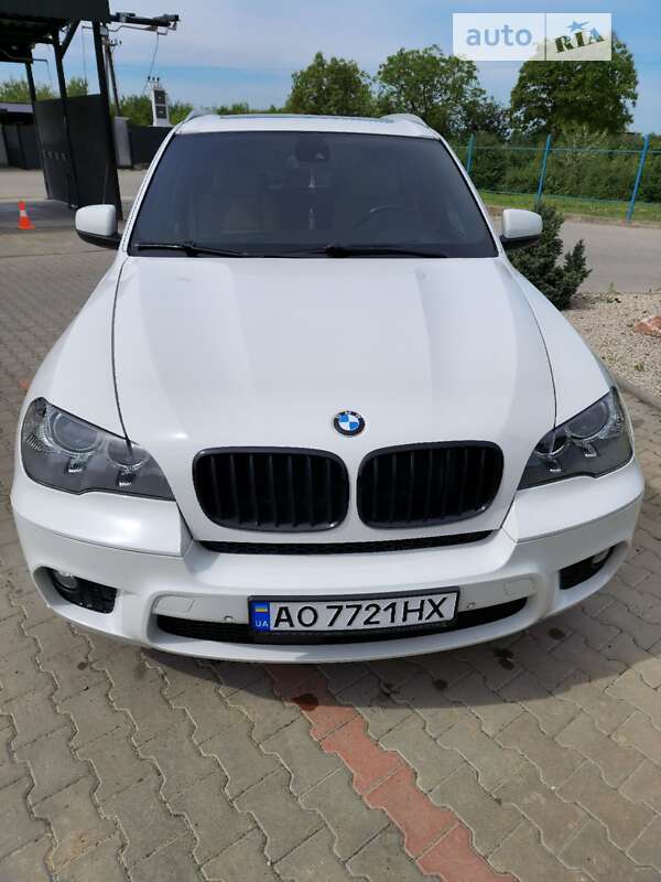 Позашляховик / Кросовер BMW X5 2012 в Мукачевому