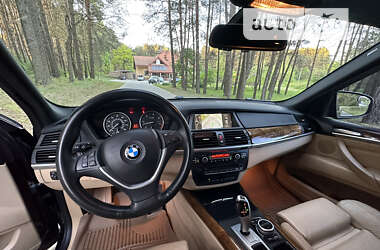 Внедорожник / Кроссовер BMW X5 2013 в Новояворовске