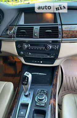 Внедорожник / Кроссовер BMW X5 2012 в Хмельницком