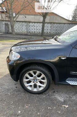 Внедорожник / Кроссовер BMW X5 2011 в Ромнах