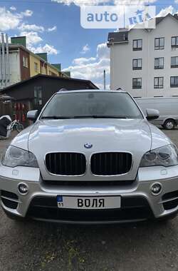 Внедорожник / Кроссовер BMW X5 2012 в Софиевской Борщаговке