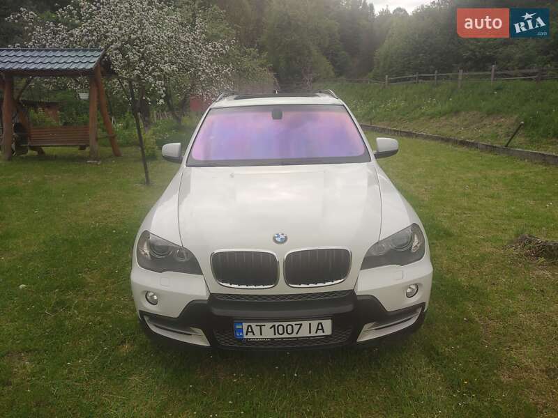 Позашляховик / Кросовер BMW X5 2010 в Косові