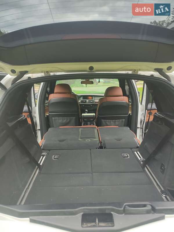 Позашляховик / Кросовер BMW X5 2010 в Косові