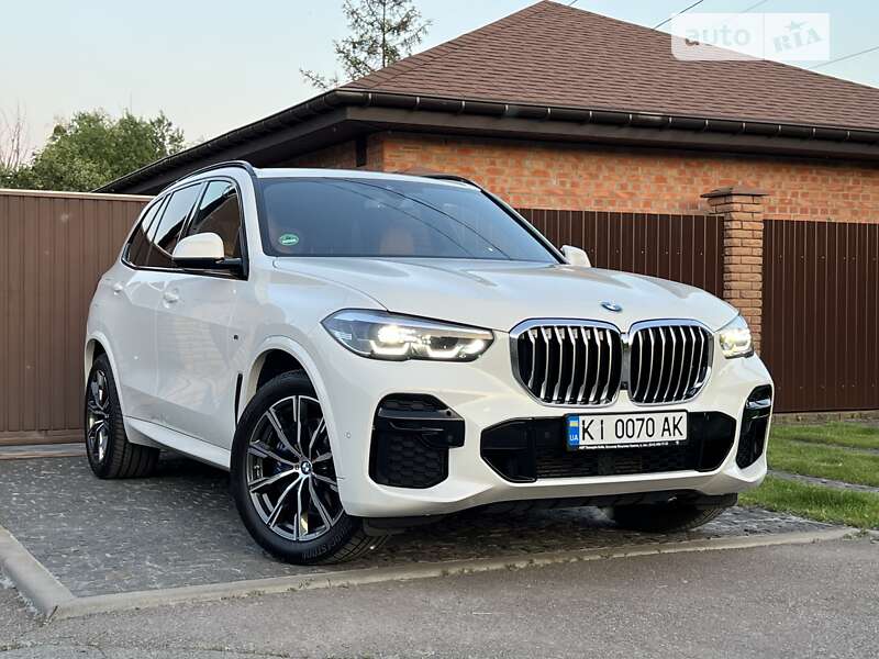 Внедорожник / Кроссовер BMW X5 2021 в Киеве