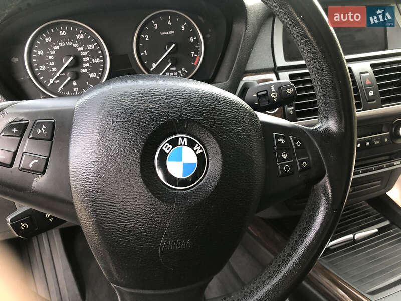 Внедорожник / Кроссовер BMW X5 2011 в Львове