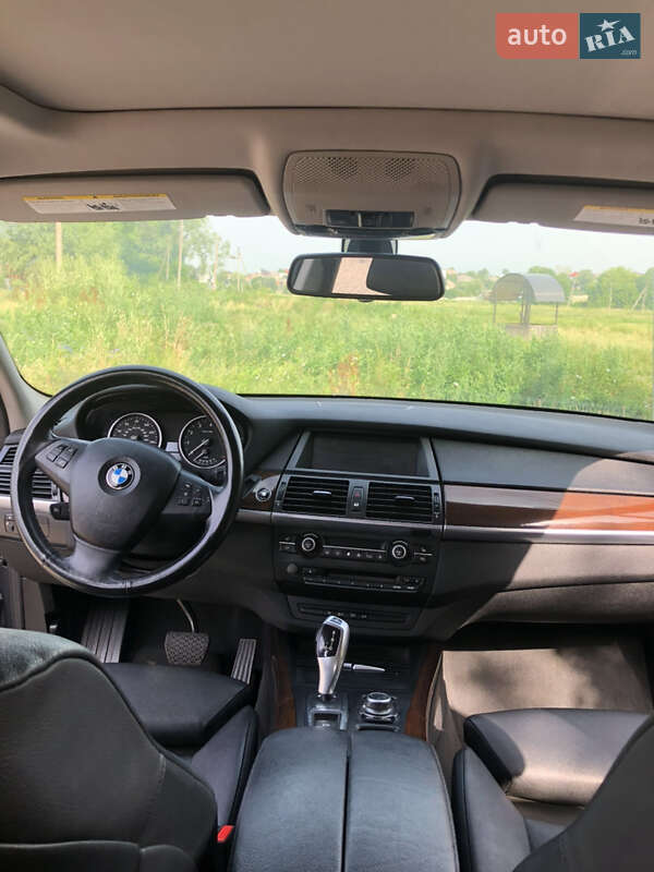 Внедорожник / Кроссовер BMW X5 2011 в Львове