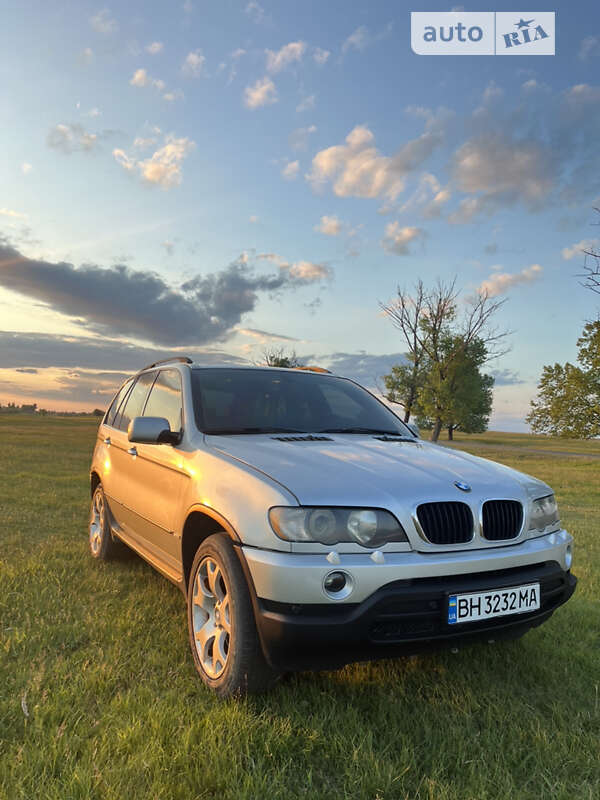 Внедорожник / Кроссовер BMW X5 2002 в Болграде