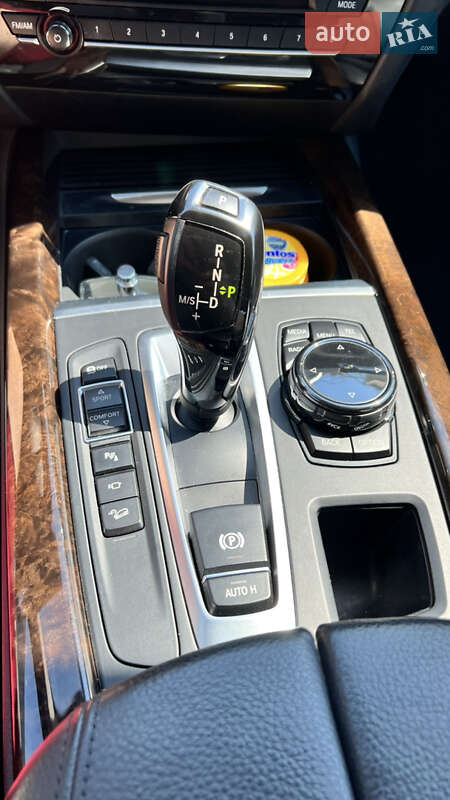 Внедорожник / Кроссовер BMW X5 2014 в Киеве