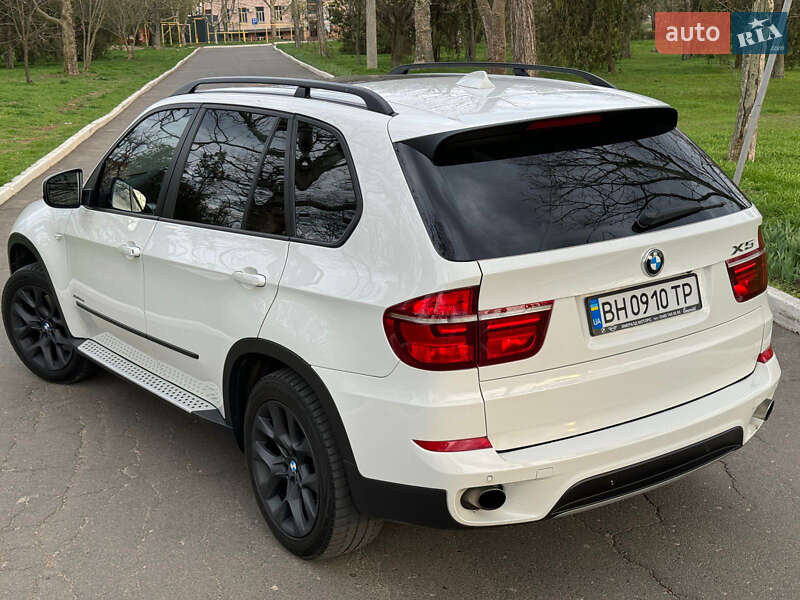 Внедорожник / Кроссовер BMW X5 2013 в Одессе