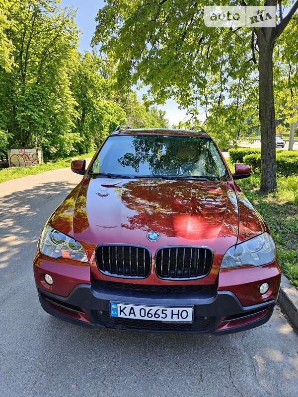 Внедорожник / Кроссовер BMW X5 2010 в Киеве