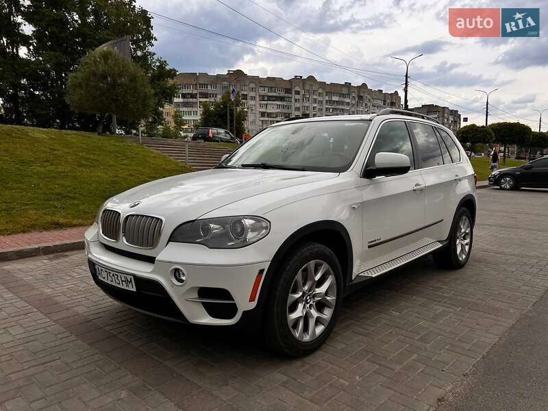 Позашляховик / Кросовер BMW X5 2012 в Луцьку