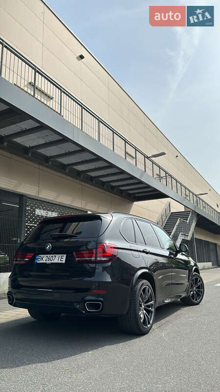 Внедорожник / Кроссовер BMW X5 2016 в Вараше