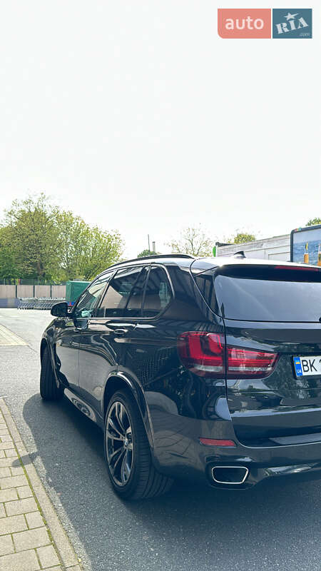 Внедорожник / Кроссовер BMW X5 2016 в Вараше