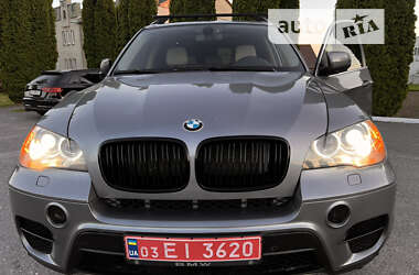 Внедорожник / Кроссовер BMW X5 2013 в Дубно