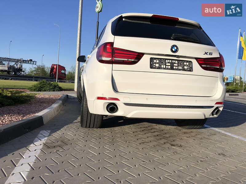 Позашляховик / Кросовер BMW X5 2015 в Києві