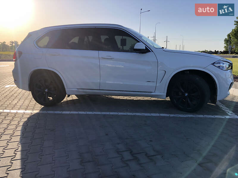 Позашляховик / Кросовер BMW X5 2015 в Києві