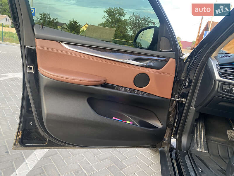 Внедорожник / Кроссовер BMW X5 2015 в Днепре