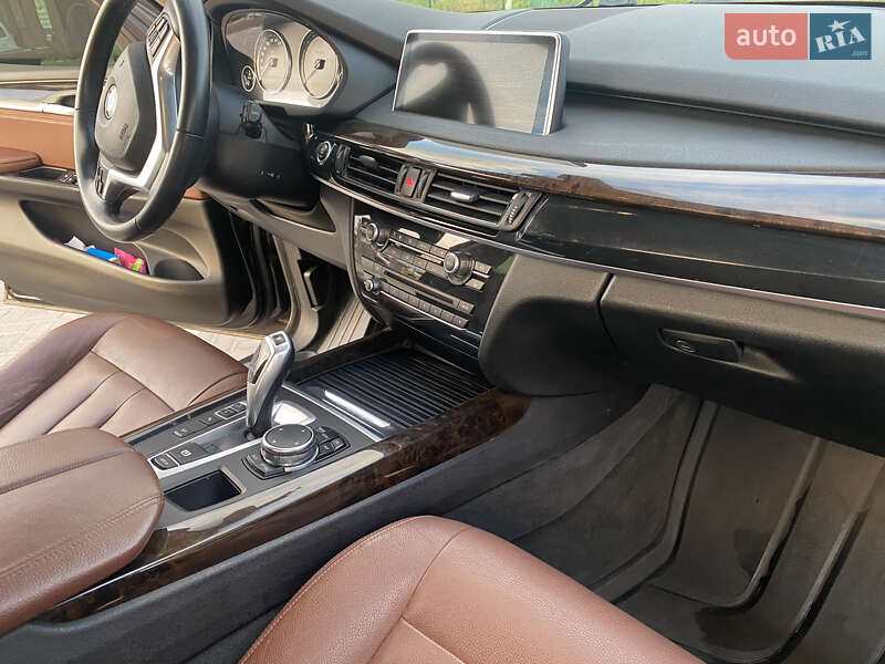 Внедорожник / Кроссовер BMW X5 2015 в Днепре