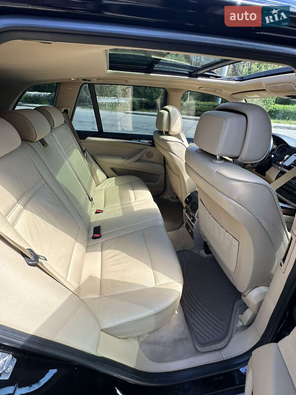 Внедорожник / Кроссовер BMW X5 2009 в Харькове