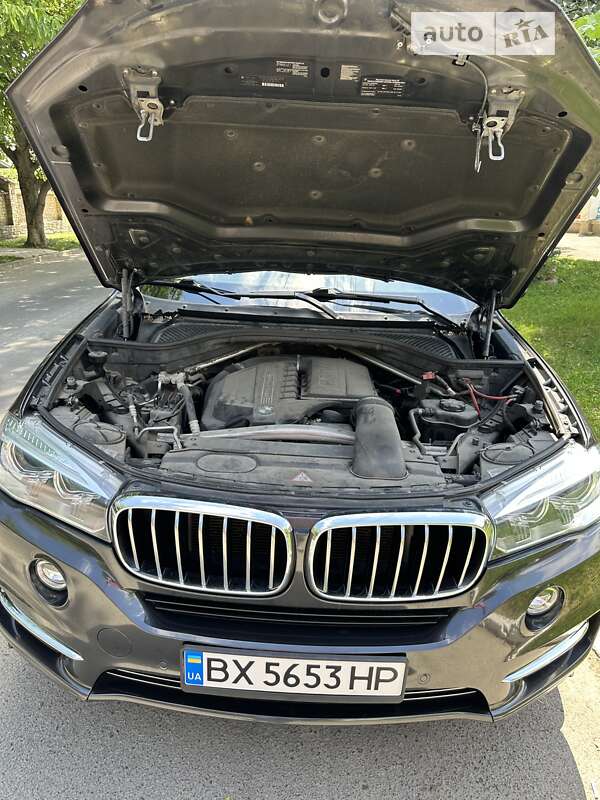Внедорожник / Кроссовер BMW X5 2014 в Каменец-Подольском