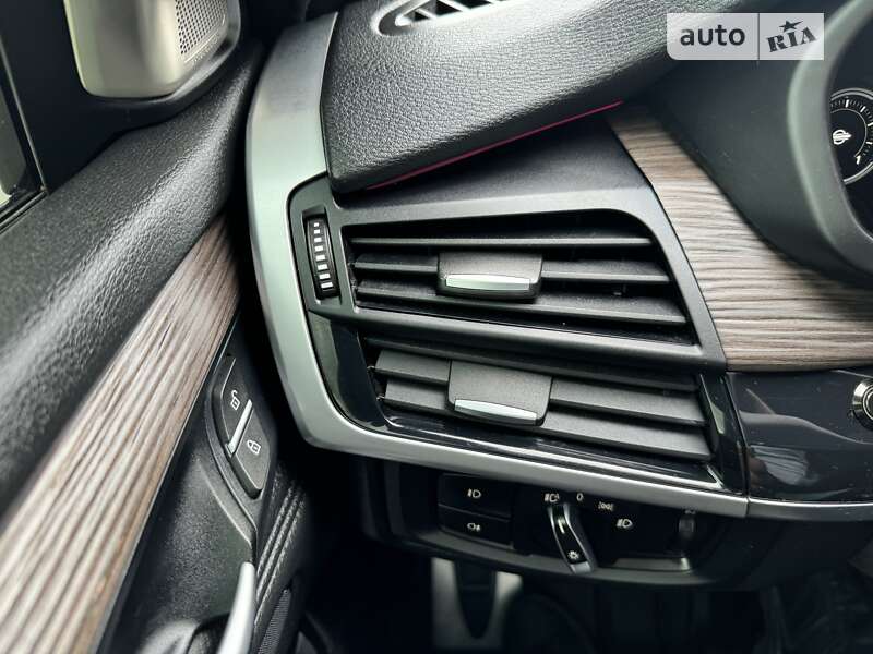 Позашляховик / Кросовер BMW X5 2015 в Києві