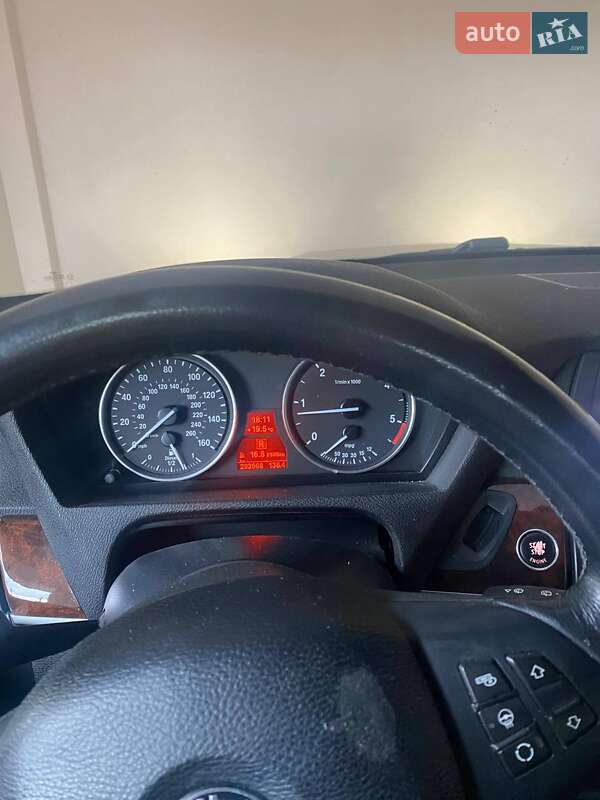 Внедорожник / Кроссовер BMW X5 2012 в Хмельницком