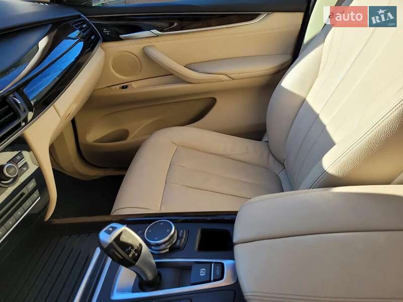 Позашляховик / Кросовер BMW X5 2014 в Кривому Розі