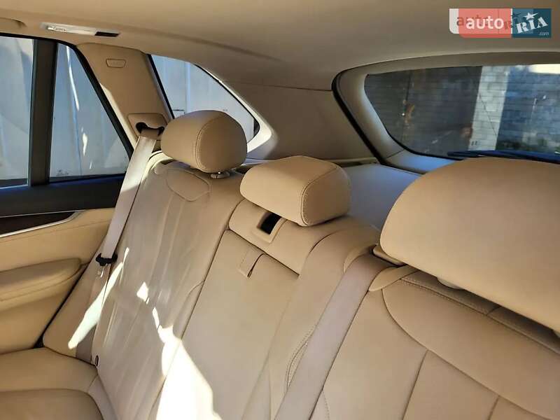 Позашляховик / Кросовер BMW X5 2014 в Кривому Розі