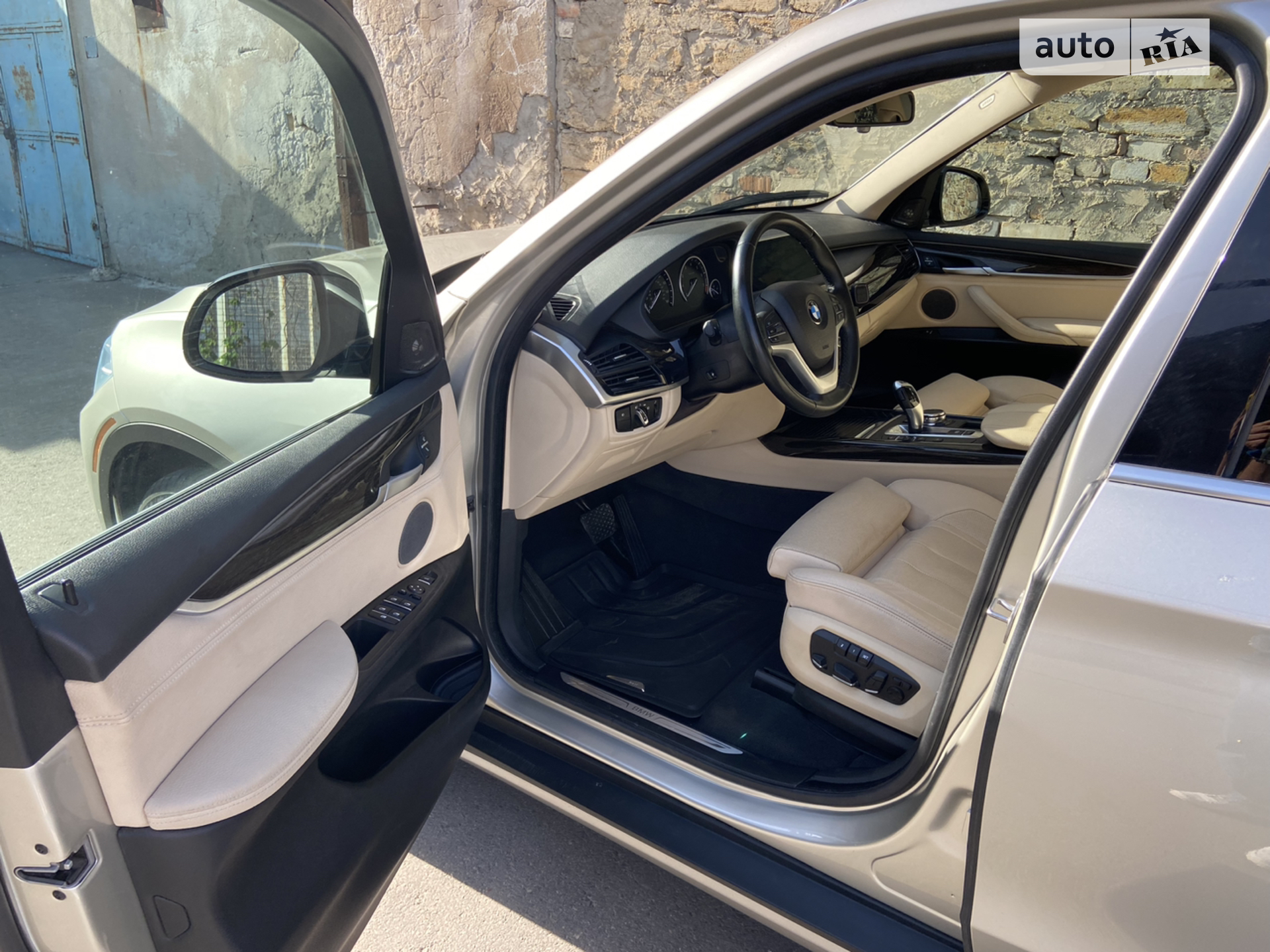 2016 BMW X5 - мініатюра 2