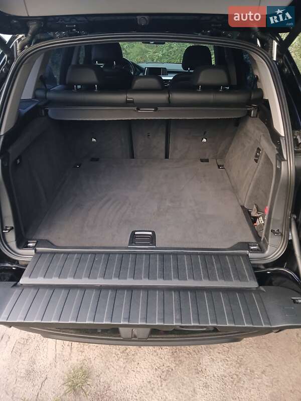 Позашляховик / Кросовер BMW X5 2015 в Києві фото 32 Позашляховик / Кросовер BMW X5 2015 в Києві